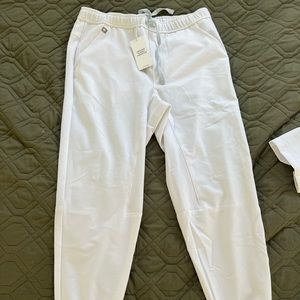 NWT Figs White Tansen Jogger Scrubs